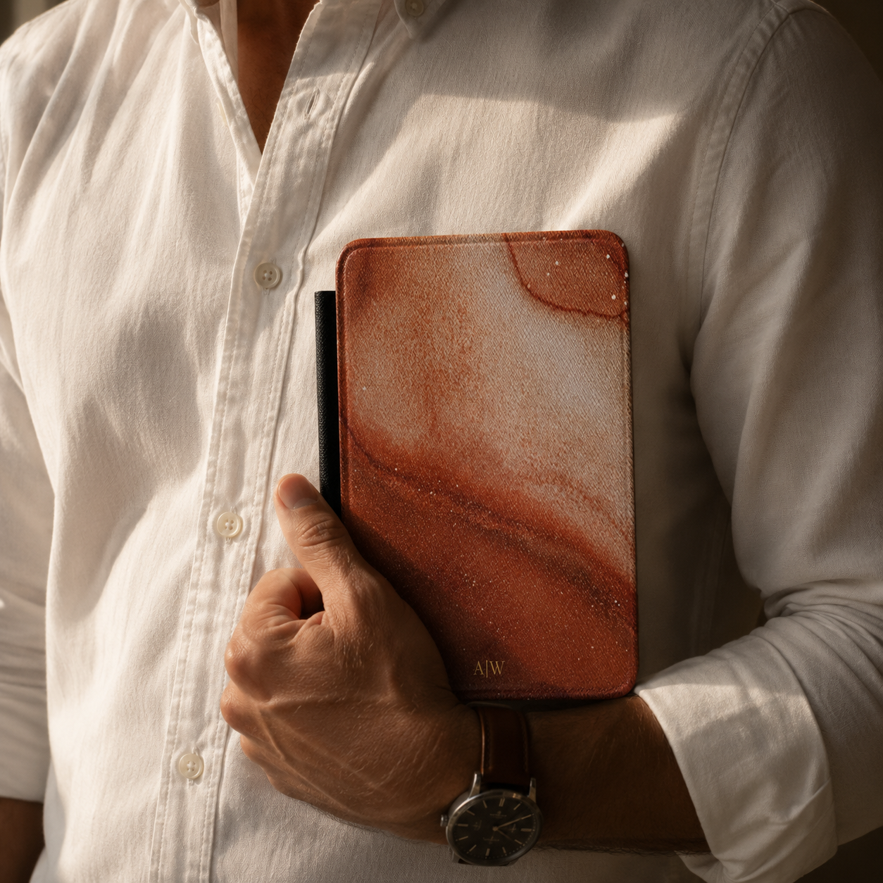 Back cover of the terracotta wave marble personalized Kindle case
